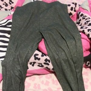 Forever 21 leggings.